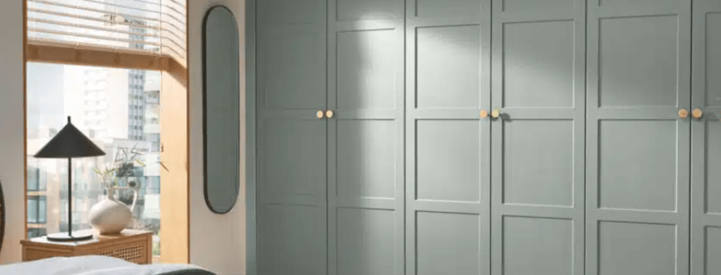 Smith Wardrobe UK | Bespoke Fitted Wardrobes by Smith Interiors