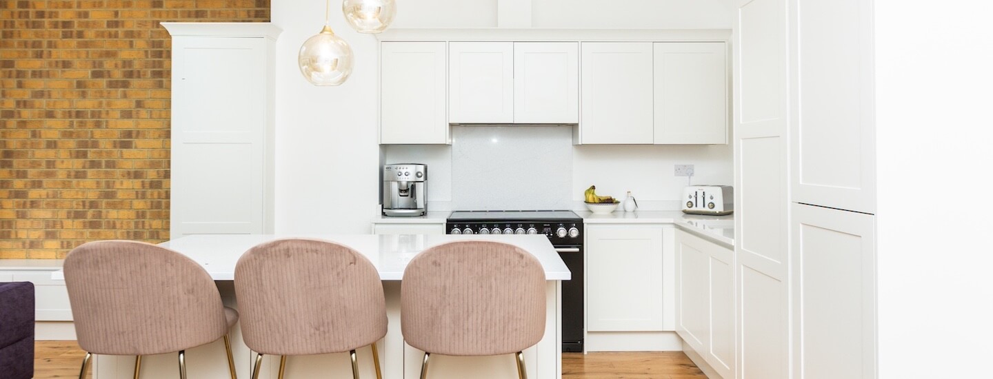 White Harmony - SW20 Wimbledon